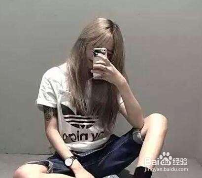对着镜子拍照技巧遮脸
