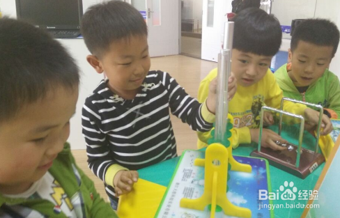 小学科普馆如何开展科普讲解活动？