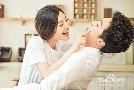 情侣之间如何默契相处