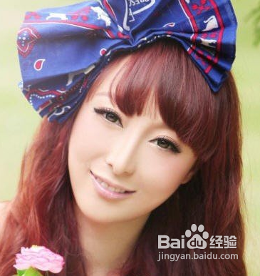 脸部美容精油按摩手法在家提炼轻松排毒