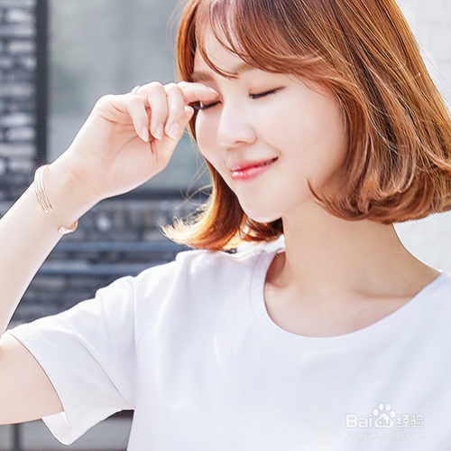 睡前脸部拍打有什么美容好处