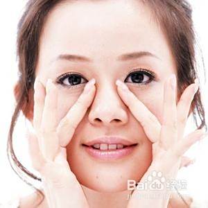 如何对自己的脸部进行按摩美容