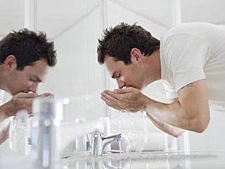 不懂护肤的男生如何护肤