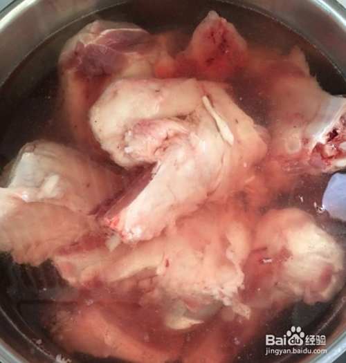 骨头汤怎么熬好喝又补钙?