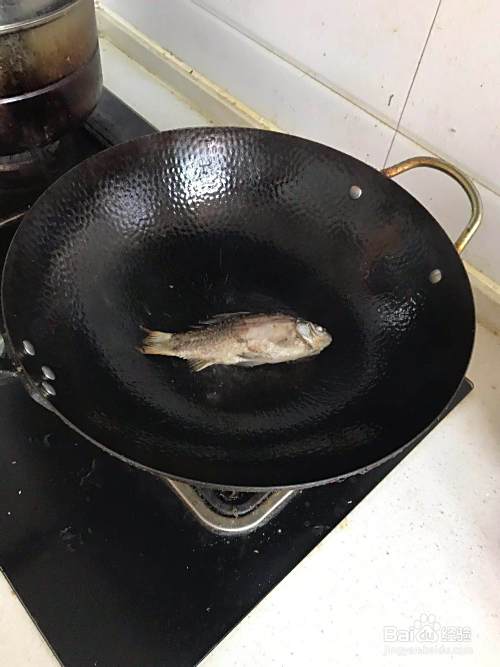 如何熬鱼汤好喝