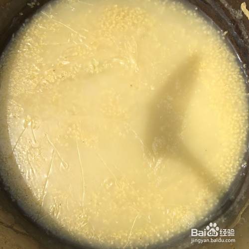 怎样熬小米粥好喝？小米粥怎样熬更有营养？