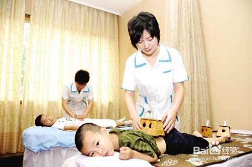 孩子发烧头疼咳嗽小儿推拿手法动态图演示