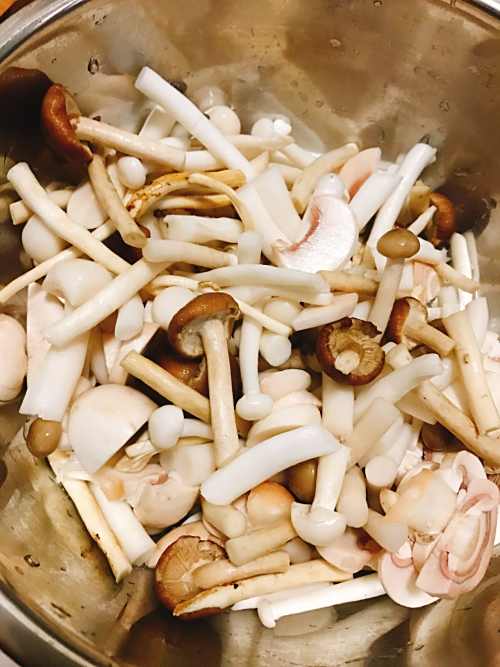 养生杂菌汤，做饭简单，好吃又养生
