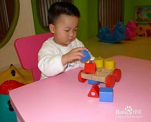 给孩子选择玩具警惕五类不安全玩具