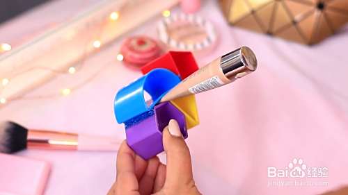 怎样用桌游部件做化妆品架子？