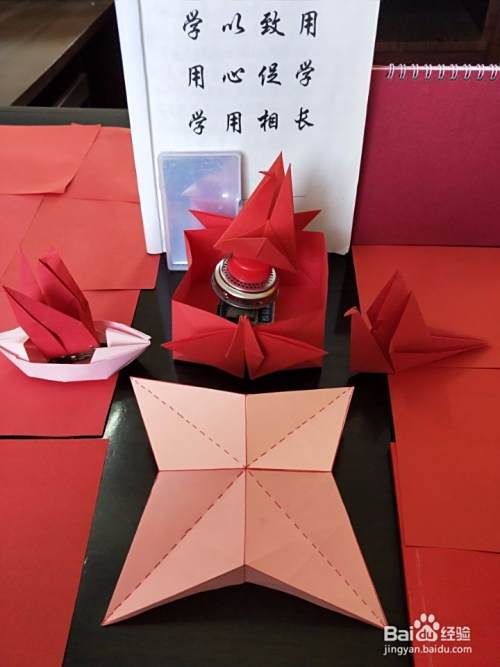 艺术馆：漂亮的千纸鹤。