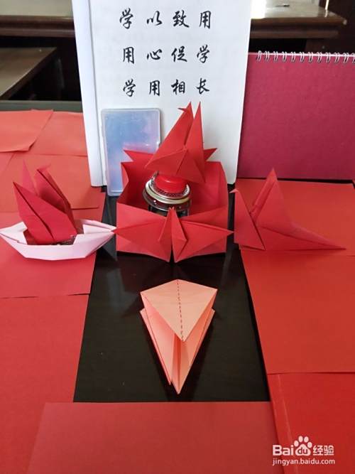 艺术馆：漂亮的千纸鹤。