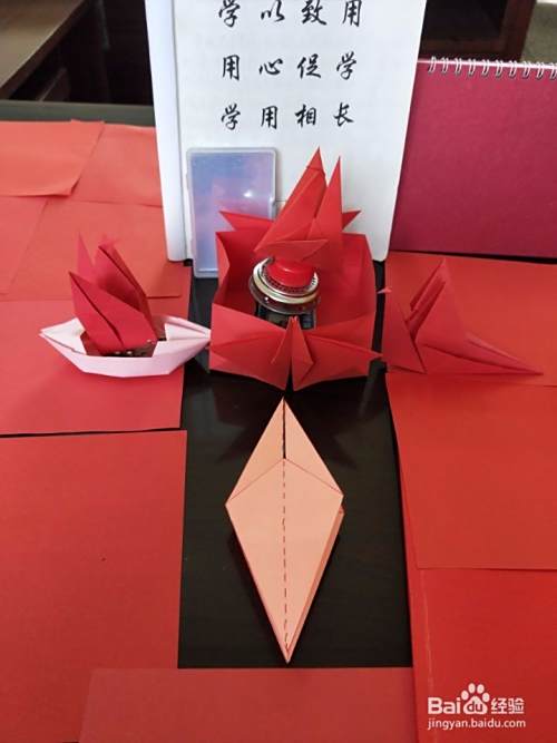 艺术馆：漂亮的千纸鹤。