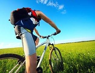 骑山地车旅游