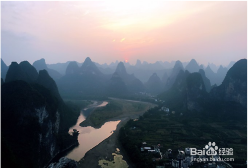 暑假旅游是跟团旅游还是自驾旅游比较好？