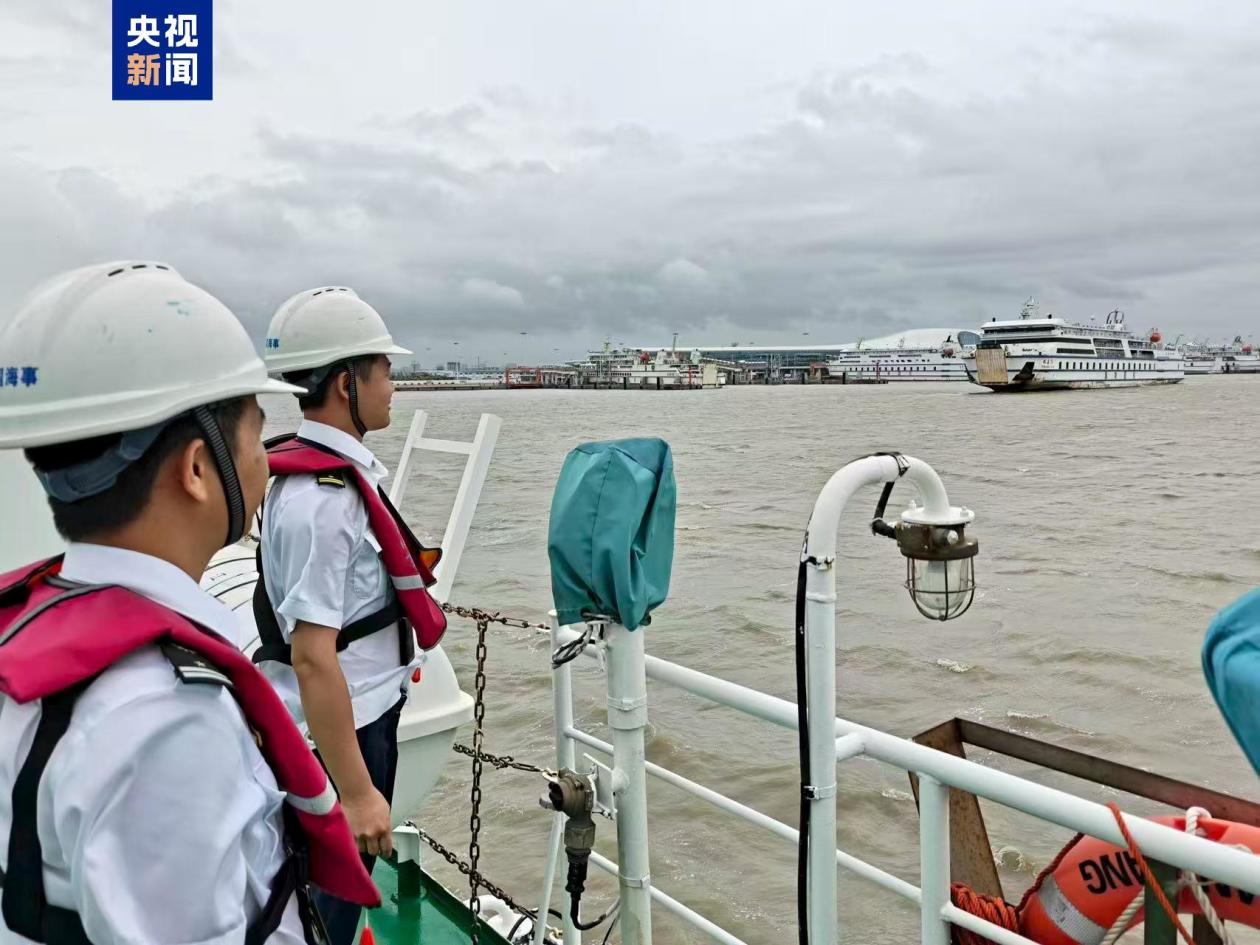 广东海事局启动防热带气旋Ⅱ级应急响应 30条客渡运航线停运