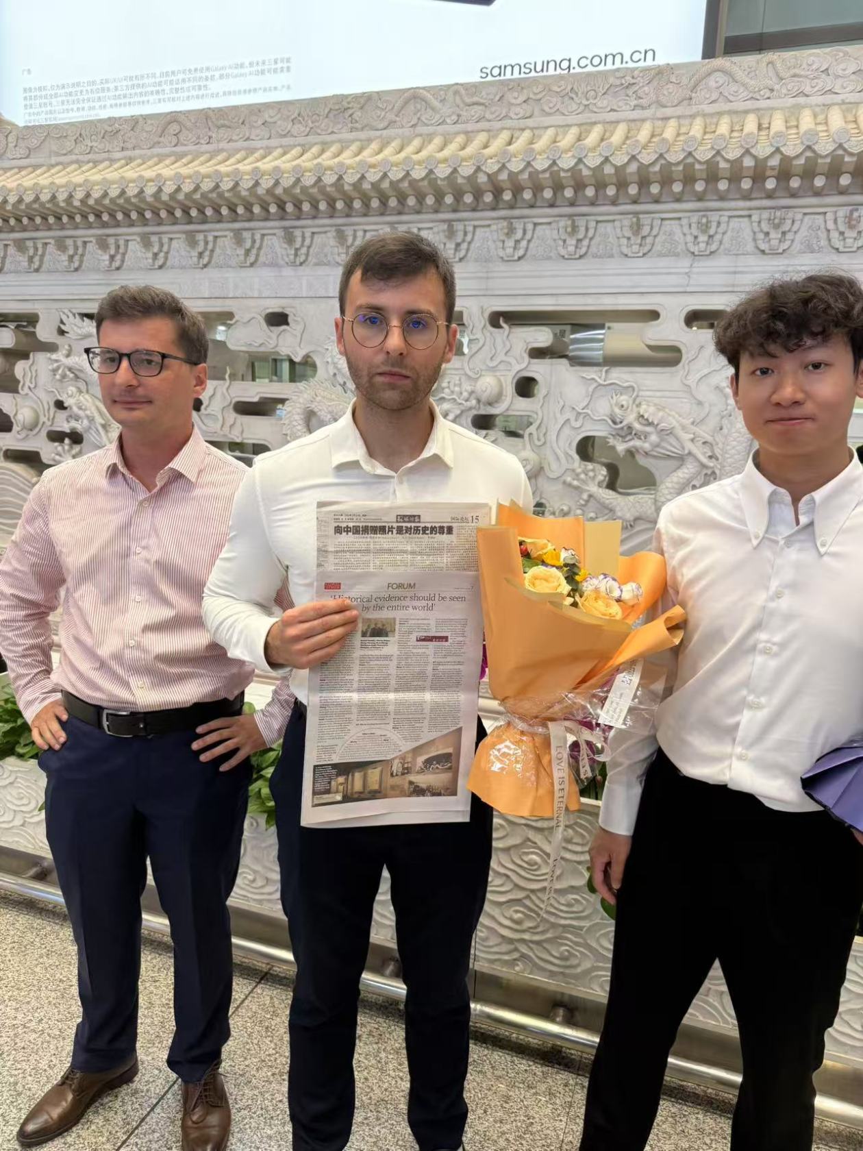 捐赠618张记录侵华日军暴行珍贵历史照片的法国青年马库斯：正筹办全球巡展向西方传播中国抗战历史