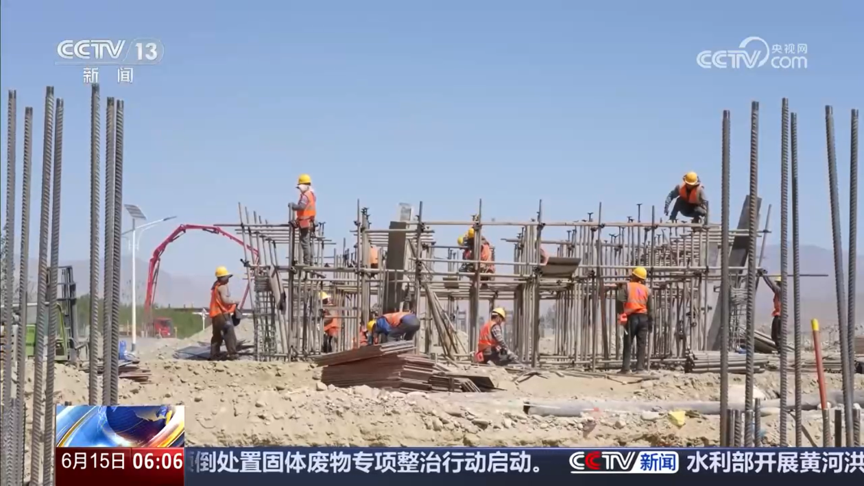 西藏定日地震灾后重建森嘎村整村重建项目进度过半