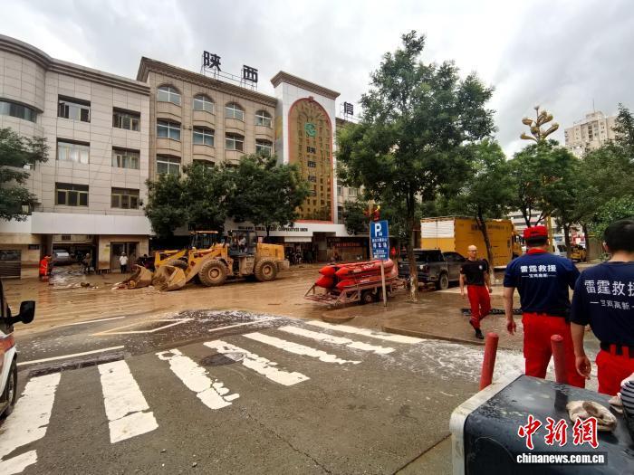 陕西延安吴起县遭遇洪水 已撤离安置超3万人