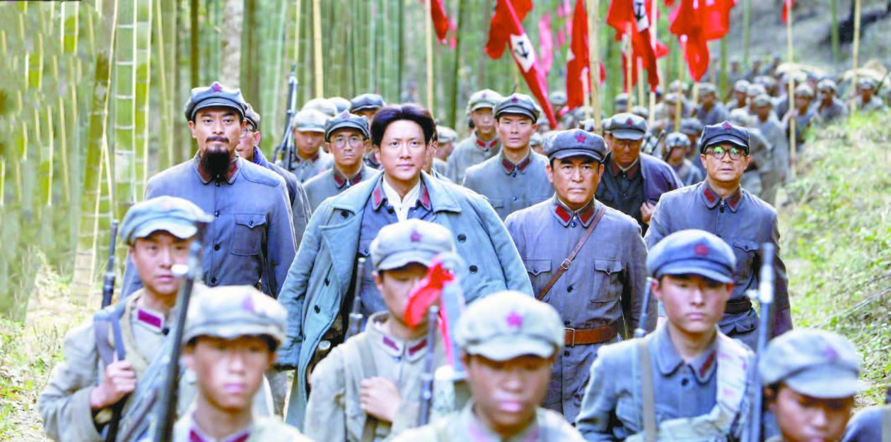 第五次饰演毛泽东，王仁君“怀赤诚之心”：塑造有血有肉的人物，与年轻观众共鸣
