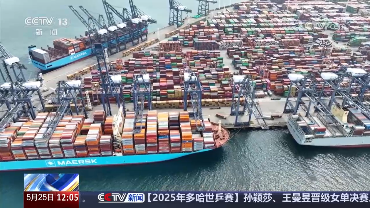 中国港口货量增加 物流企业从容应对市场变化