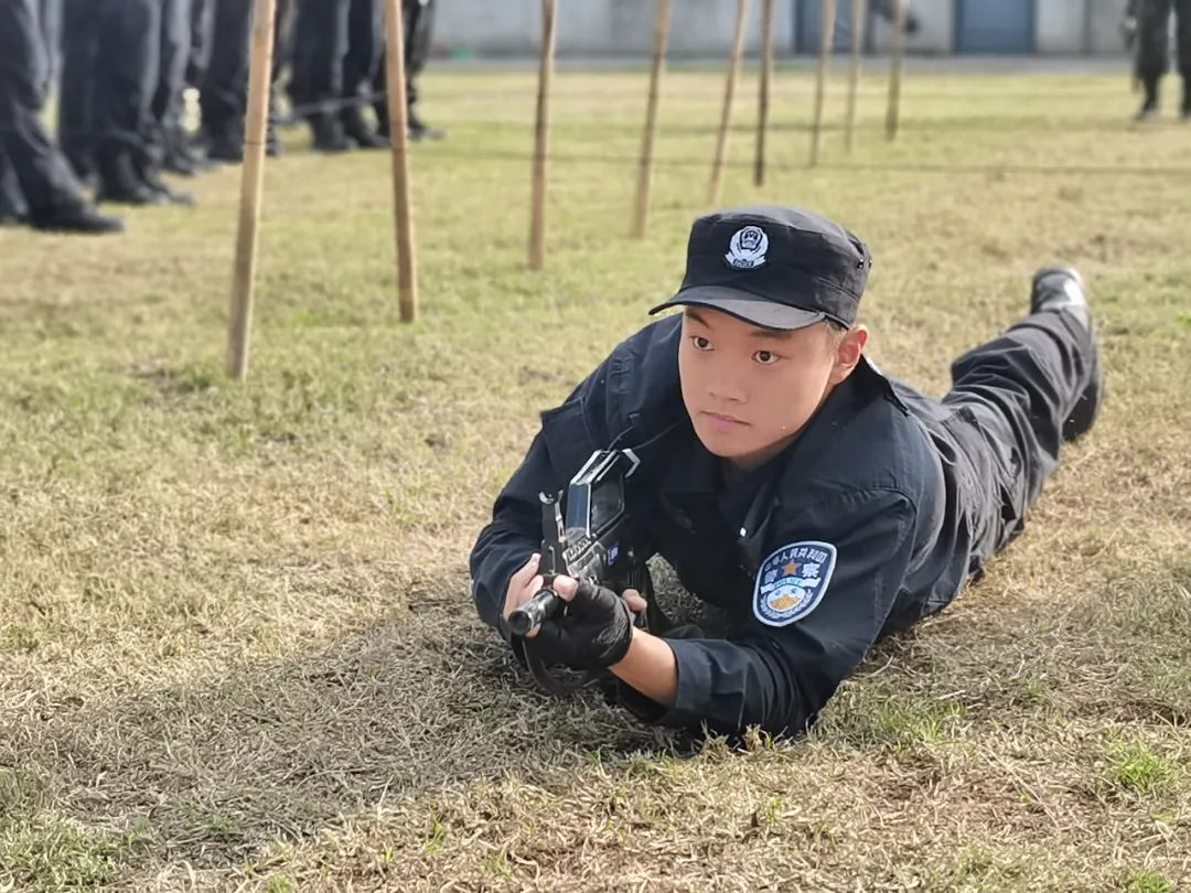 执法记录仪最后记录下“00后”烈士的呼喊声……