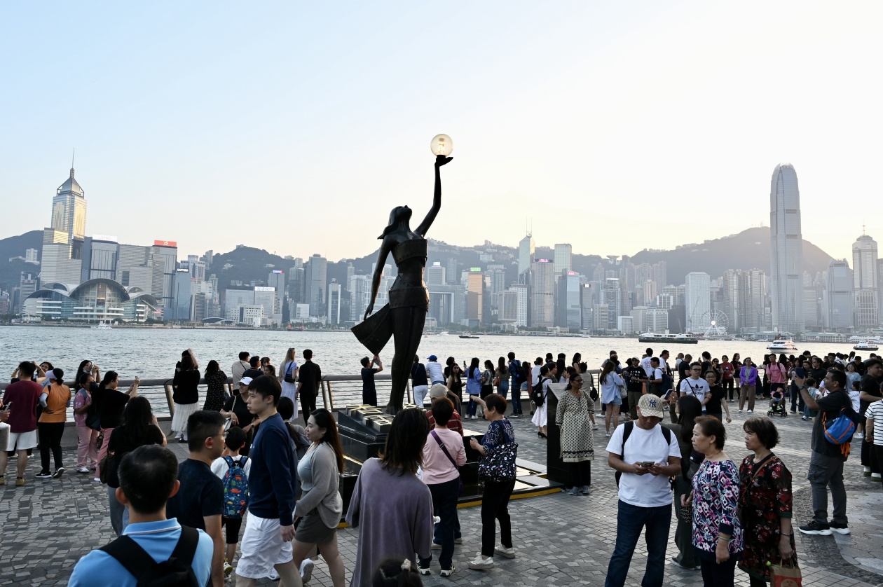 （机遇香港）上半年盛事会展齐发力 香港旅游业稳步复苏