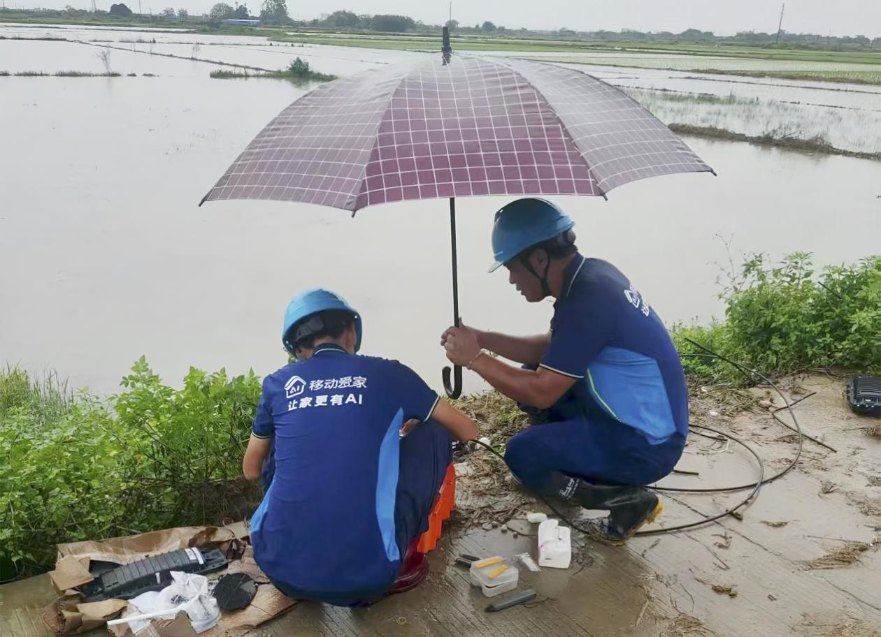 中国移动广西公司闻“汛”而动 全力抢通暴雨灾区通信“生命线”