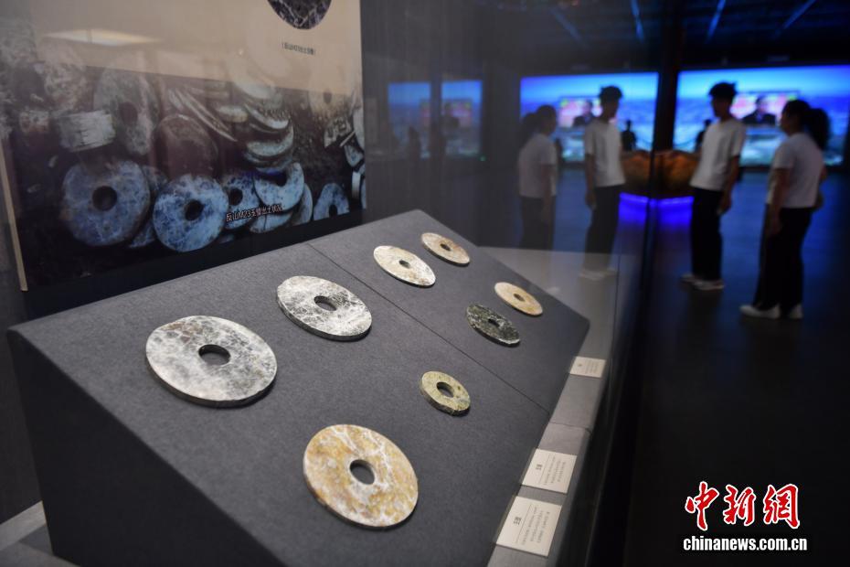 河北博物院：210余件（套）良渚文化精品文物吸引参观者