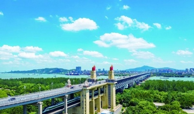 江苏南京：守护山水城林 喜看“绿”能生“金”