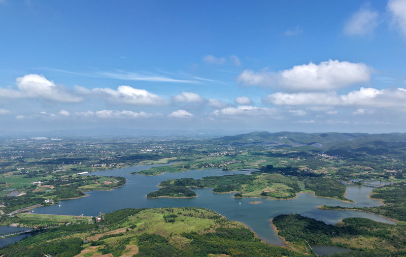 处暑映碧波!巢湖生态水库绘就“水清山绿景美” 生态画卷
