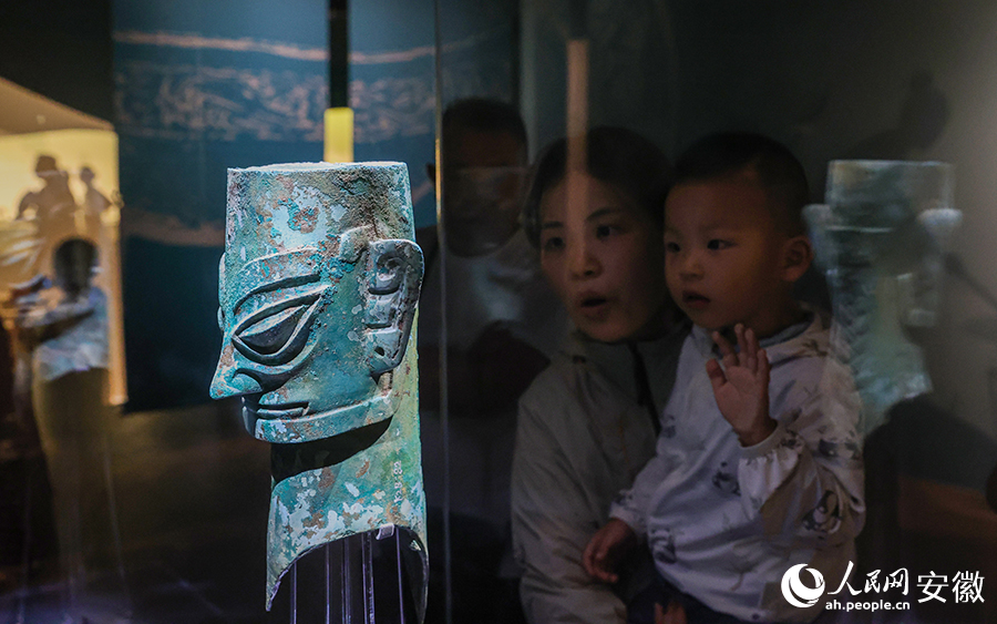 三星堆出土铜人头像“造访”芜湖