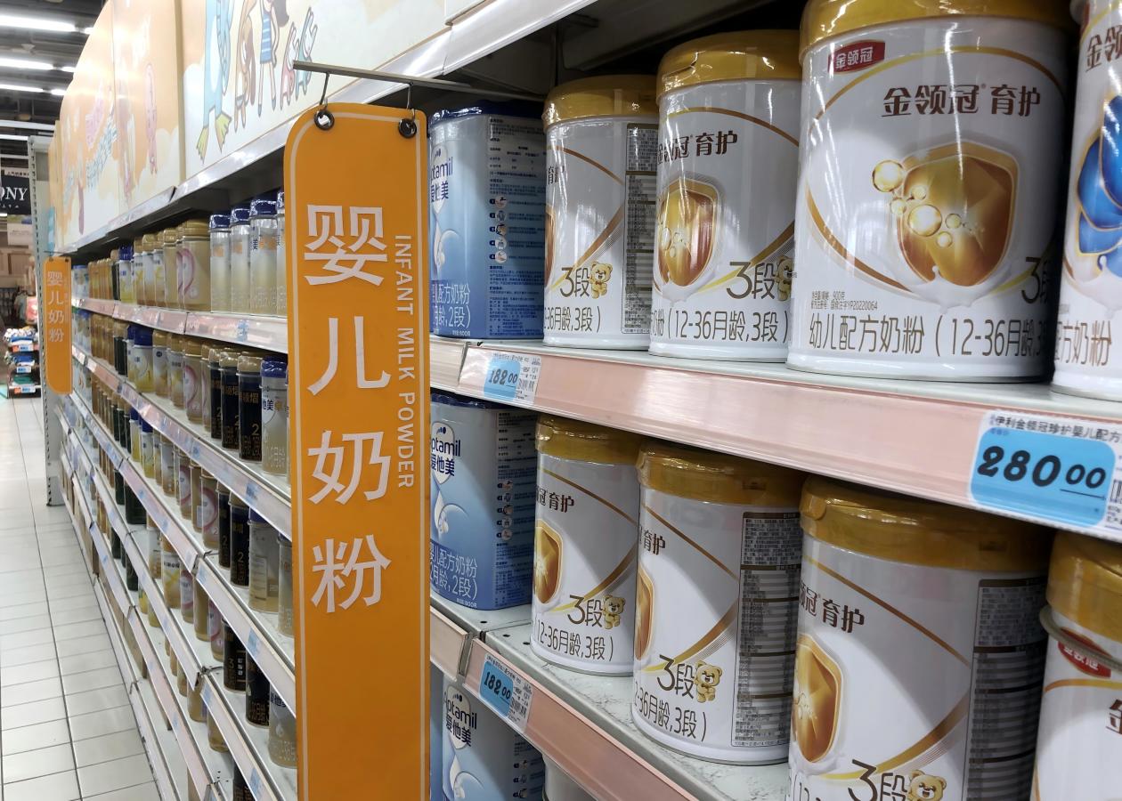 记者调查：奶粉涨价与生育补贴无关，实为促销调整