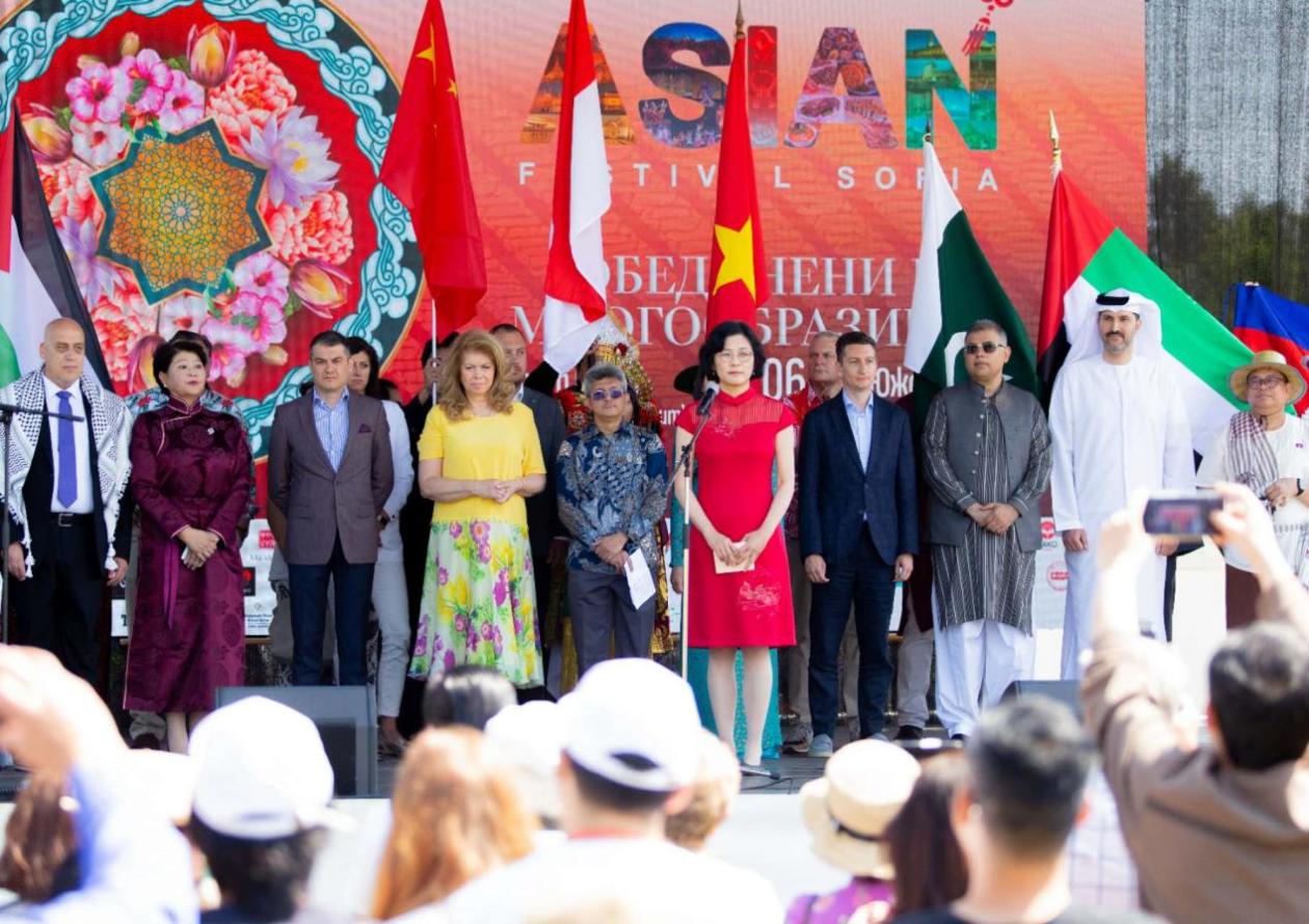 中国驻保加利亚使馆成功主办亚洲节