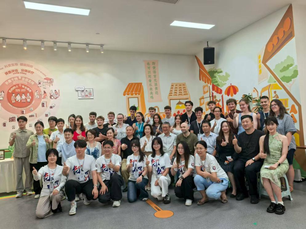 法国青年在宁波感受中国文化魅力