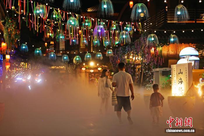(活力中国调研行)湖北荆州:“古风夜游”激发文旅新活力