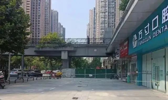 湖南长沙一女子被高空坠物砸中身亡，事故原因正在调查中，家属回应：其21岁，是一名主播