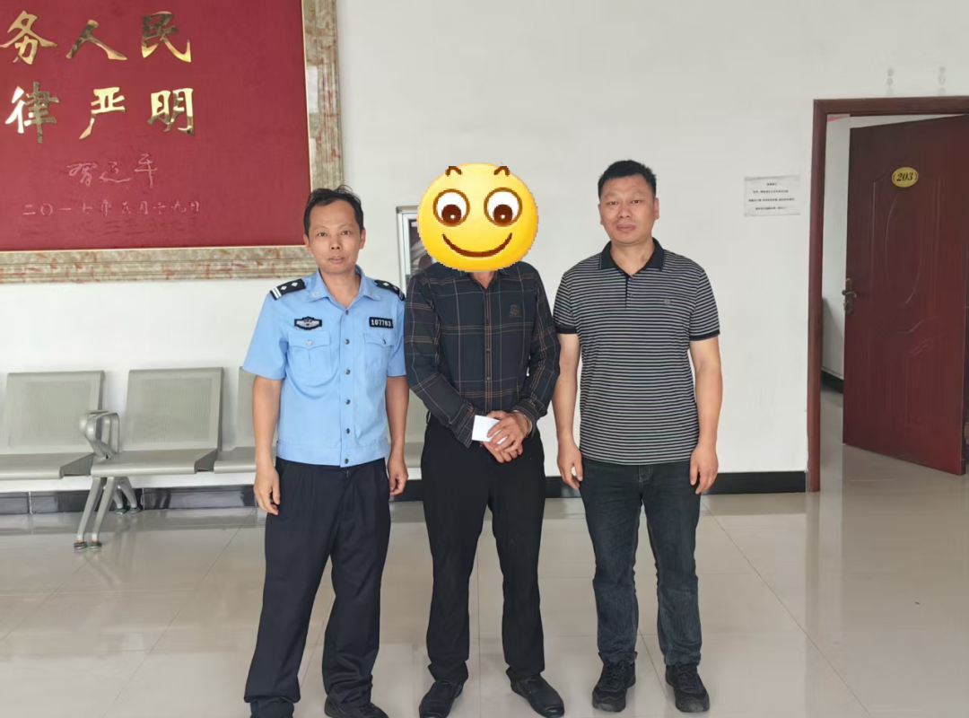 贴标假冒名酒流入市场,警方斩断产销链条
