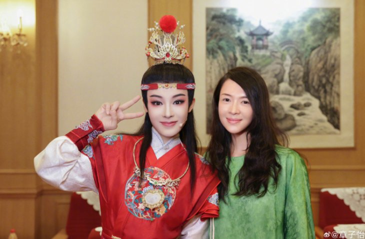 章子怡晒与陈丽君合影称被“圈粉”，陈丽君回应