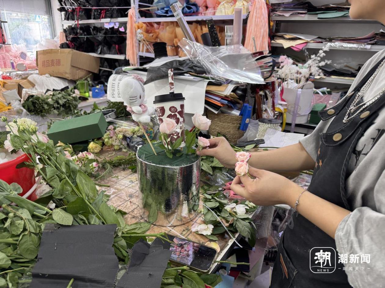 立秋，不仅“秋天的第一杯奶茶”卖爆了，奶茶花束也卖爆了