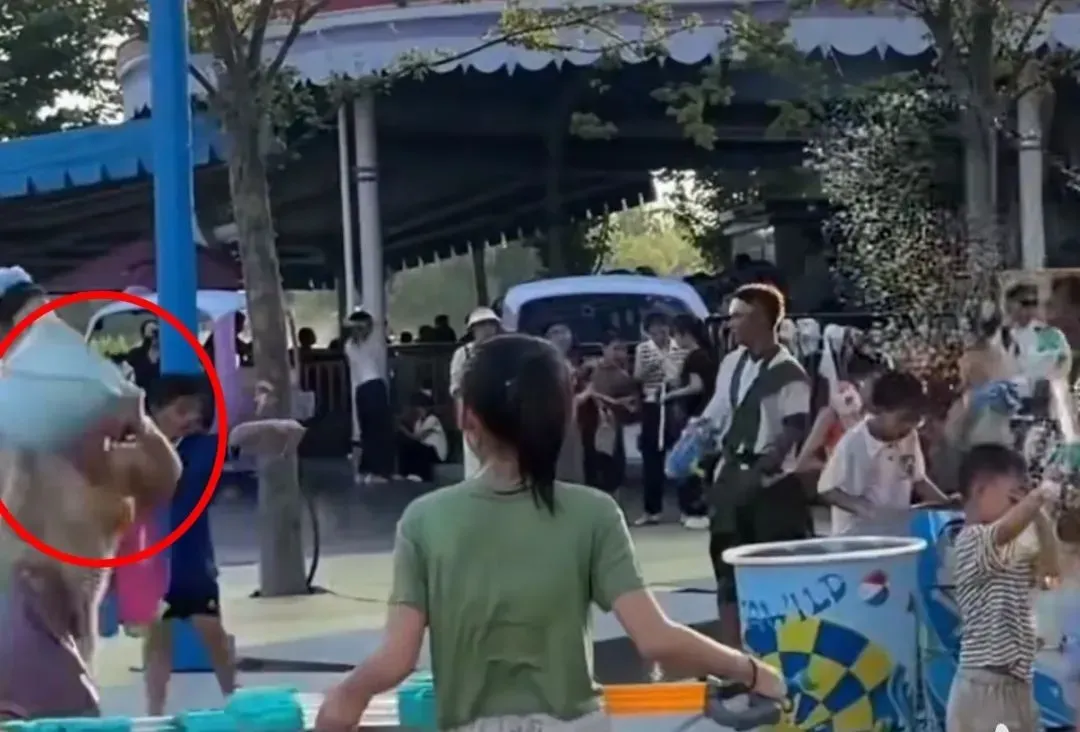景区道歉：涉事演员终止演出，已被清退！医生提醒：这种病夏季高发