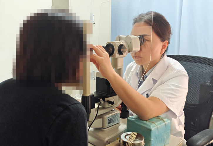 武汉一女子突然确诊，险些失明，极度凶险！近期已有多例，警惕睡前这个动作