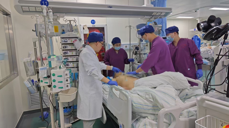 毒过砒霜！50多岁男子打美容针想除皱，却中毒进了ICU