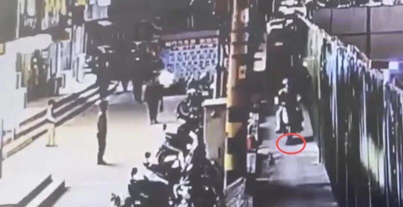 俩熊孩子路边一脚球,家长赔偿3.5万余元!