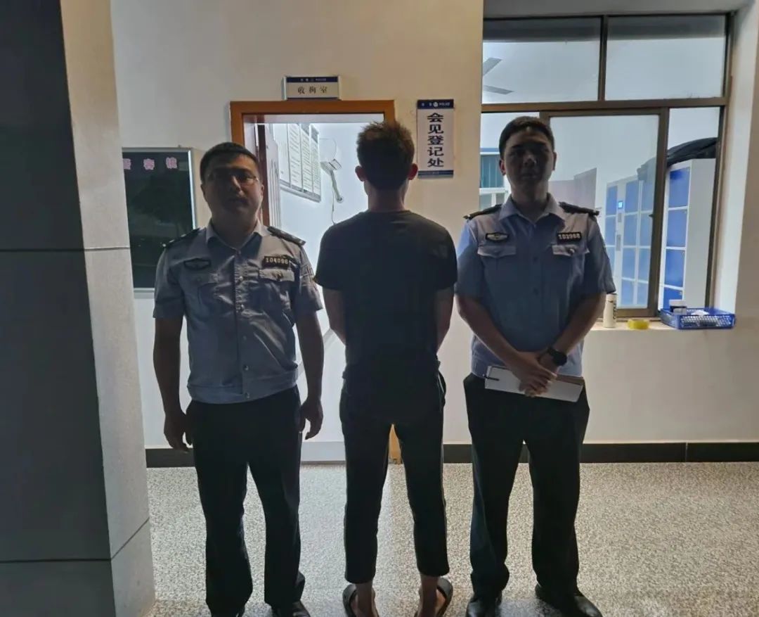 男子担心朋友凌晨唱歌耽误早上帮其接亲，报假警称KTV有人卖淫嫖娼，警方：行拘