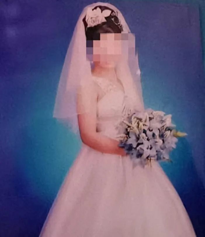 乡村女教师新婚后遇害，警方掘坟固定证据，22年后丈夫再出庭坚称无罪