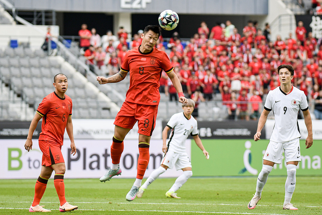 东亚杯：黄政宇处子球&王钰栋、张玉宁造险，国足1比0中国香港获第三名