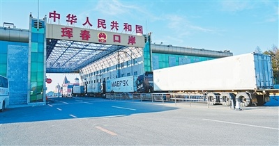 这座位于中朝俄三国交界处名为“边陲”的城市，对周边国家吸引力非同一般——珲春“火出圈”，不只“艾灸旅游”