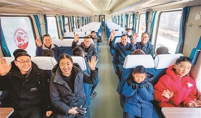 商务部、文化和旅游部等9单位印发行动计划——增开银发旅游列车促进服务消费（锐财经）