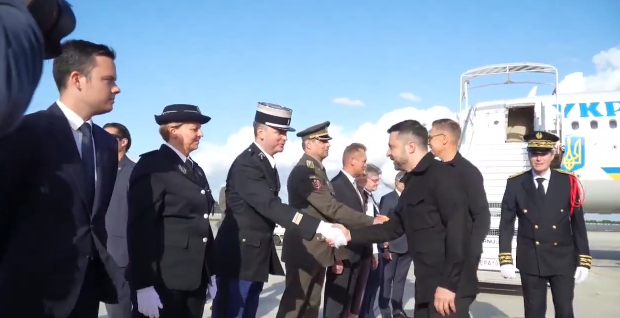 法乌领导人会晤 马克龙：欧洲已准备好为乌提供安全保障